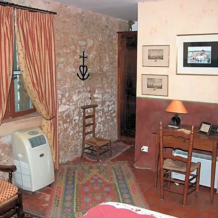 Le Jas Des Nevieres