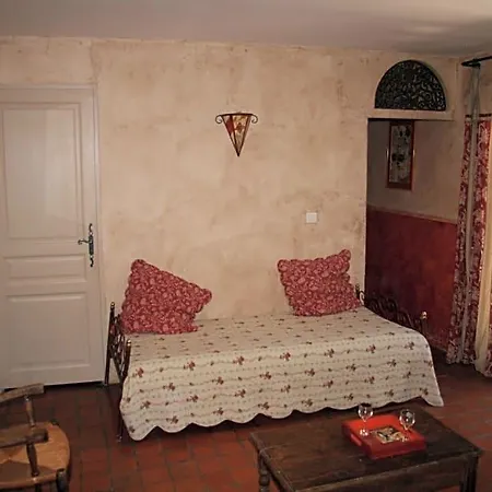 Le Jas Des Nevieres 3* Pierrerue (Alpes-de-Haute-Provence)