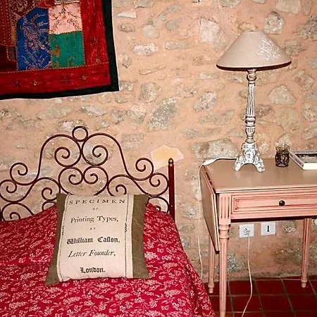 Le Jas Des Nevieres فندق مبيت وإفطار