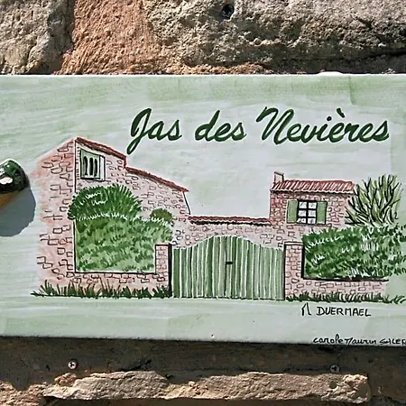 Le Jas Des Nevieres فندق مبيت وإفطار